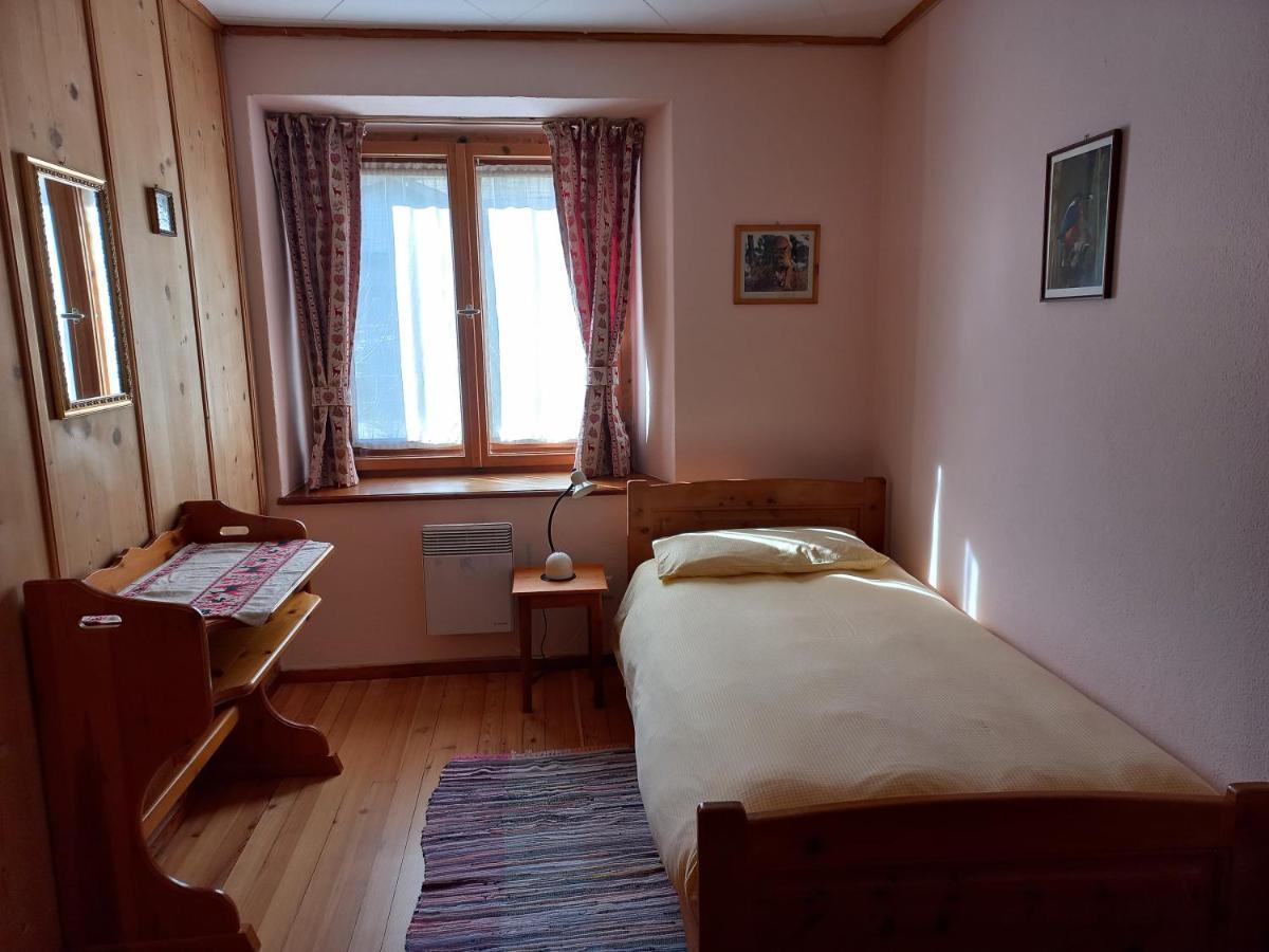 Casa Vacanza Ponte Aino ポスキアボ エクステリア 写真