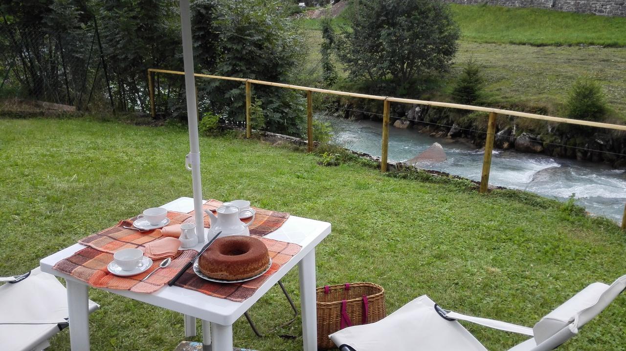 Casa Vacanza Ponte Aino ポスキアボ エクステリア 写真